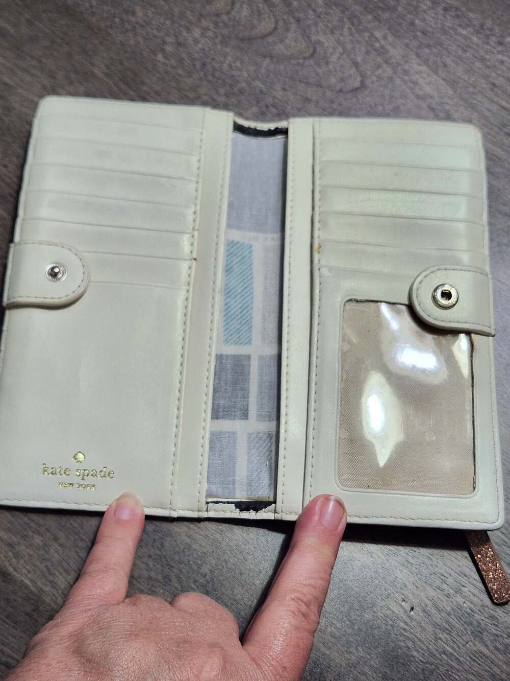 Kate Spade New York Rose Gold Glitter Continental Wallet - Picture 3 of 8